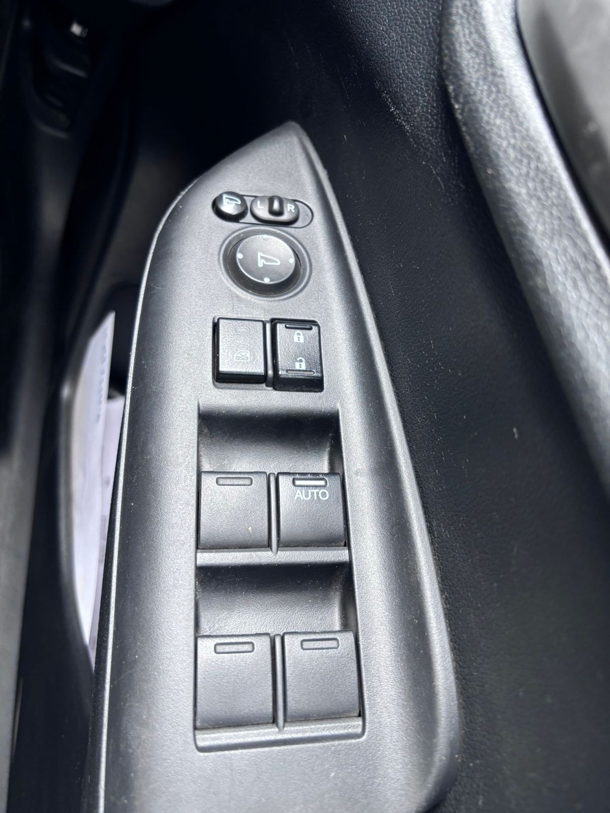 WR-V image 17 WR-V image 17