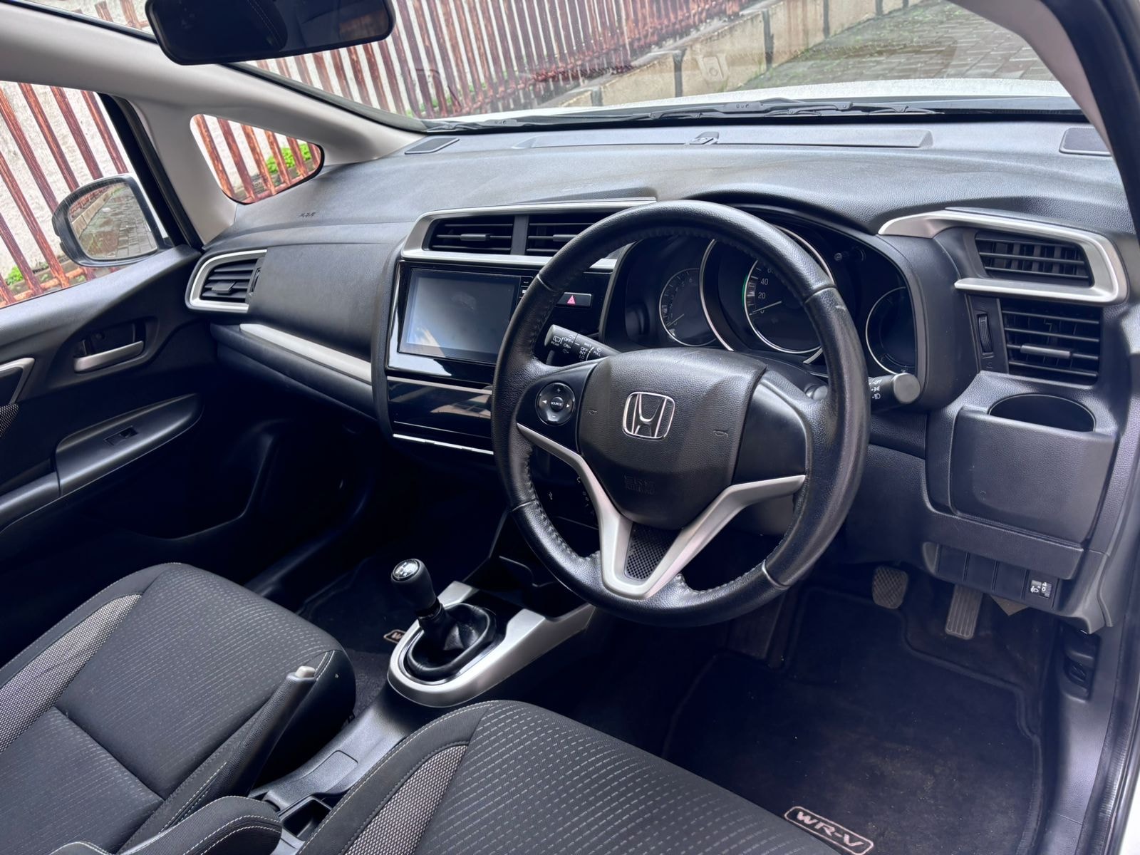 WR-V image 13 WR-V image 13