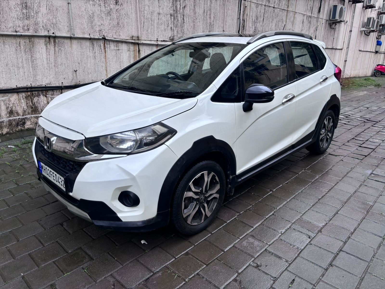 WR-V image 2 WR-V image 2