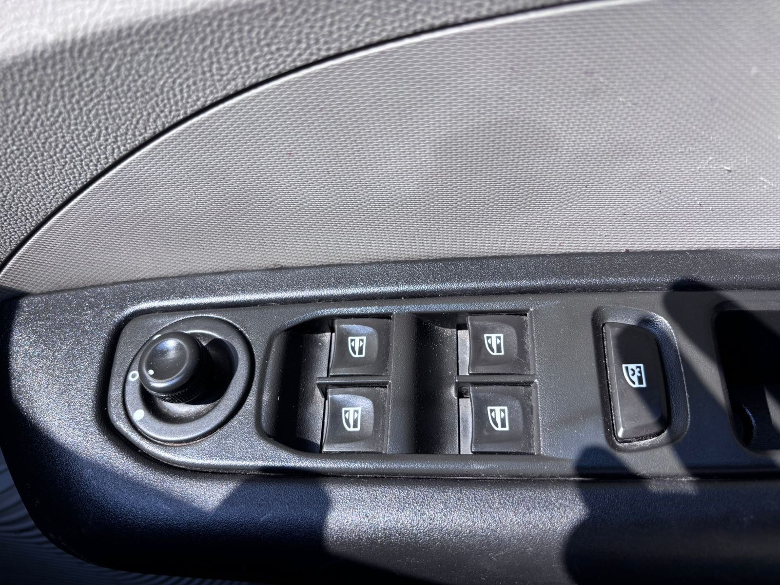 Triber image 16 Triber image 16