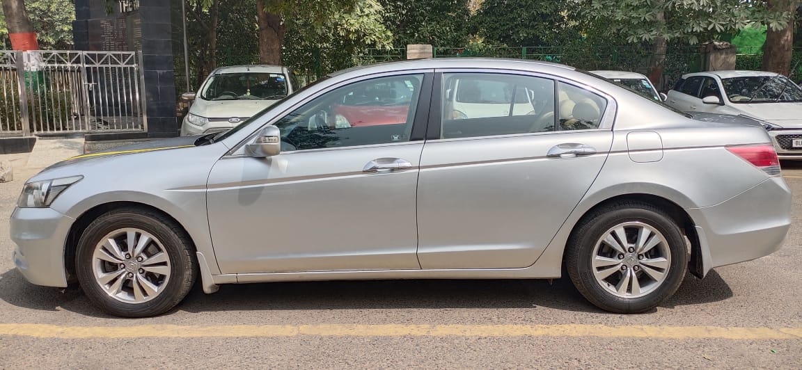 Accord image 9 Accord image 9