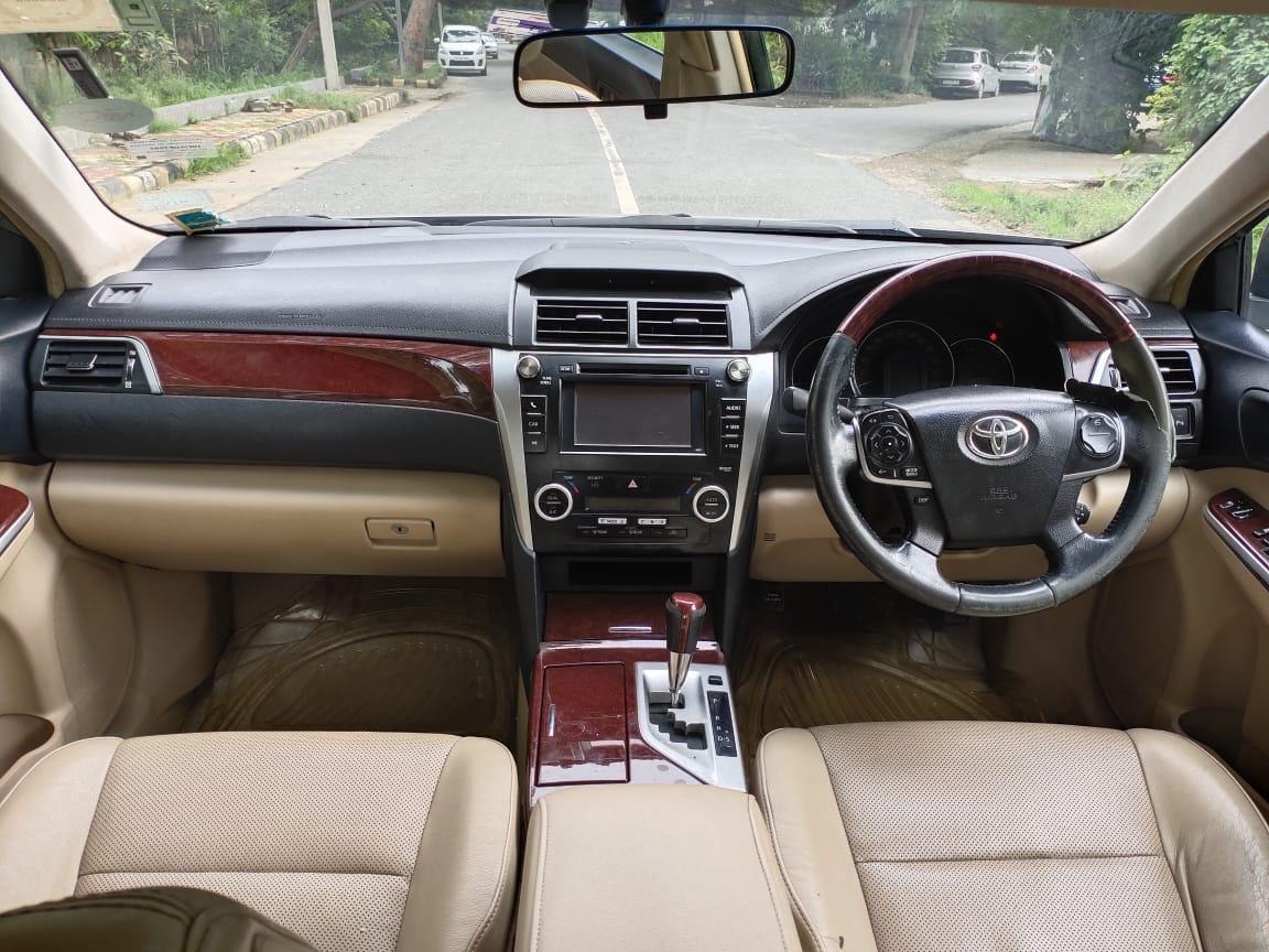 Camry image 10 Camry image 10