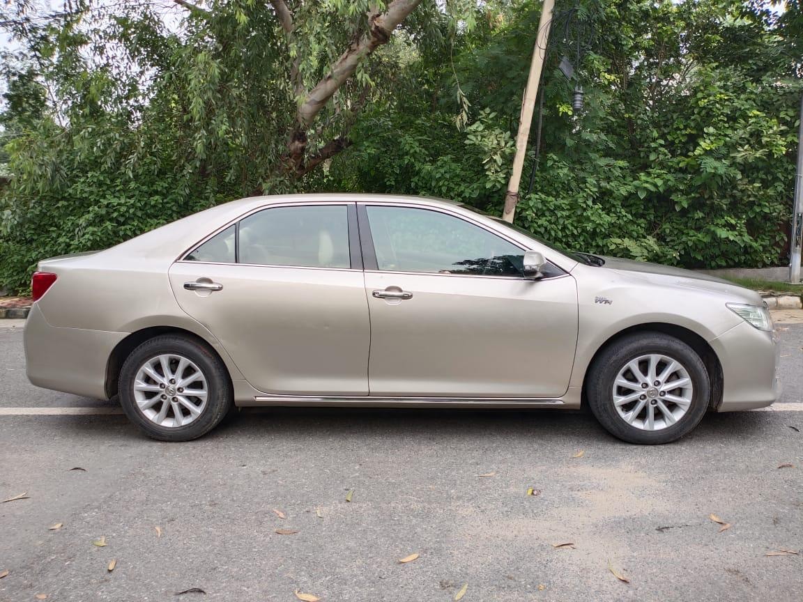 Camry image 14 Camry image 14