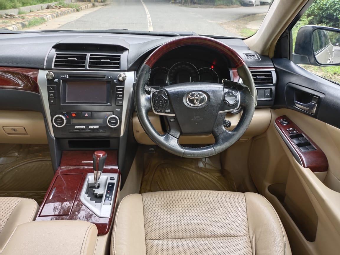 Camry image 15 Camry image 15