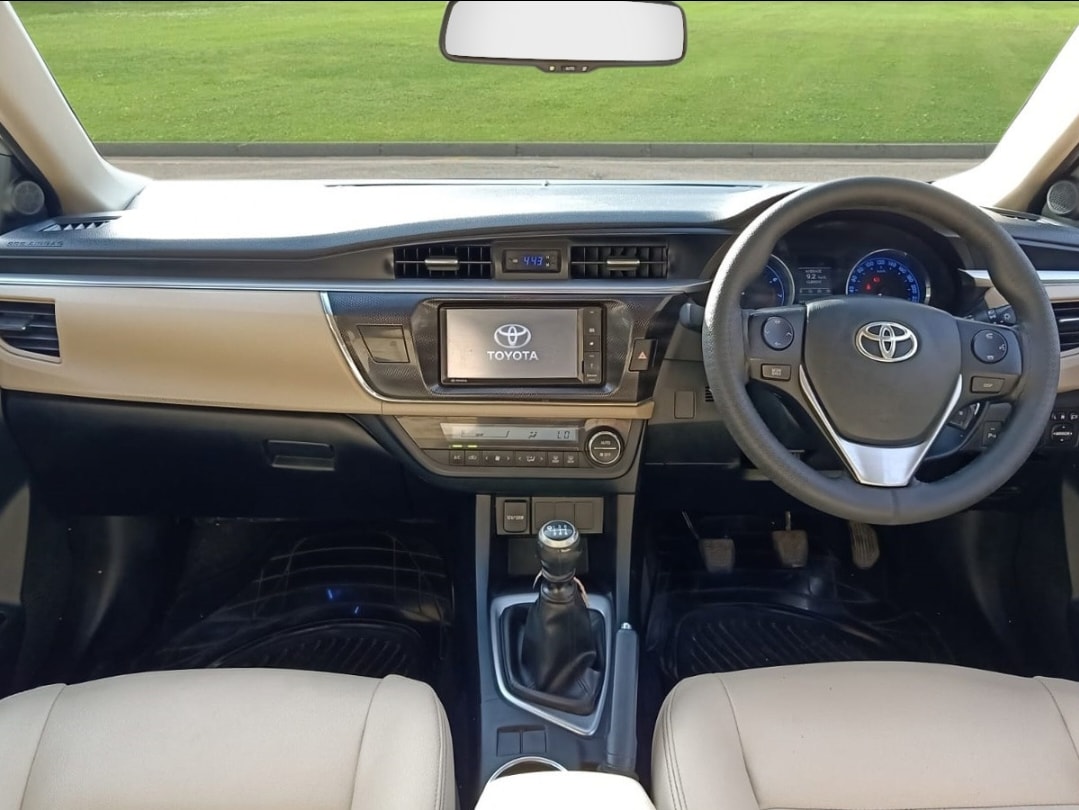 Corolla Altis image 13 Corolla Altis image 13