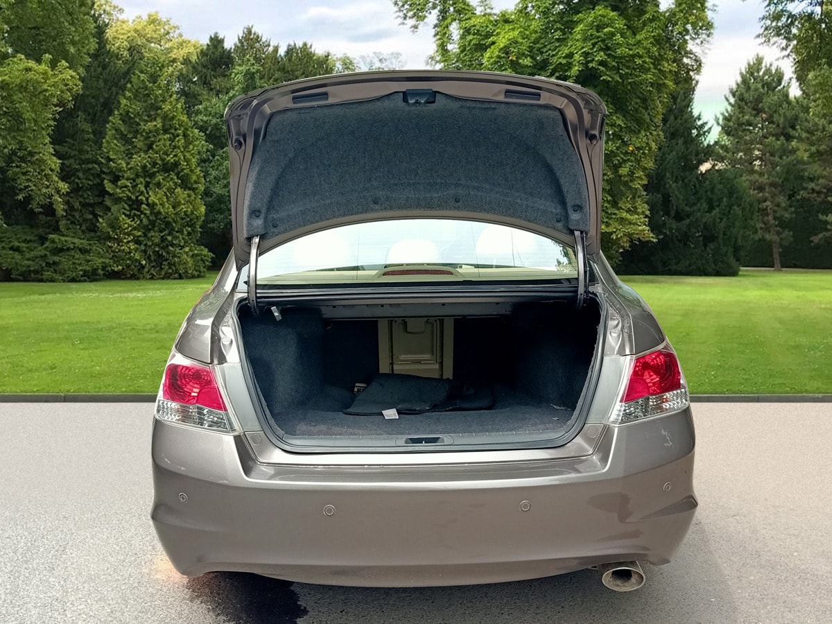 Accord image 9 Accord image 9