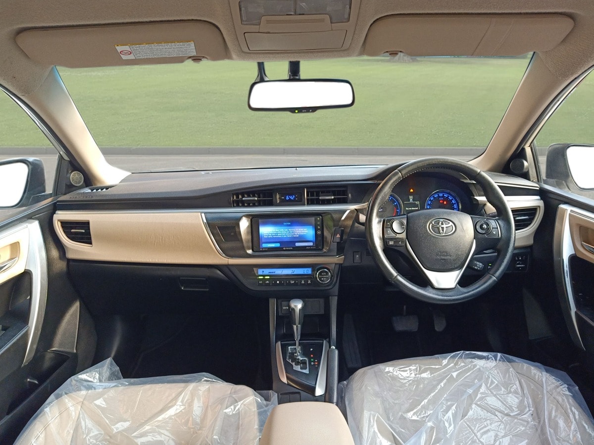 Corolla Altis image 13 Corolla Altis image 13