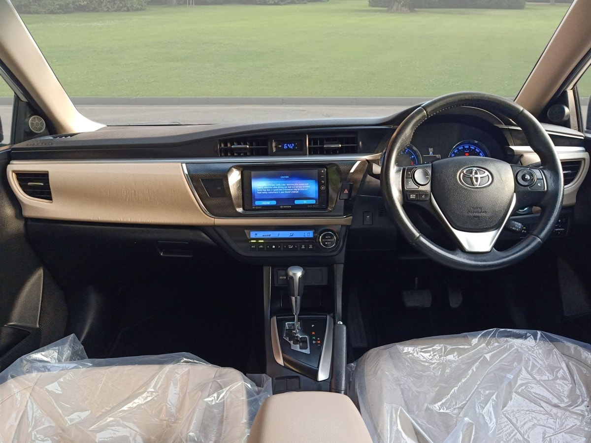 Corolla Altis image 17 Corolla Altis image 17