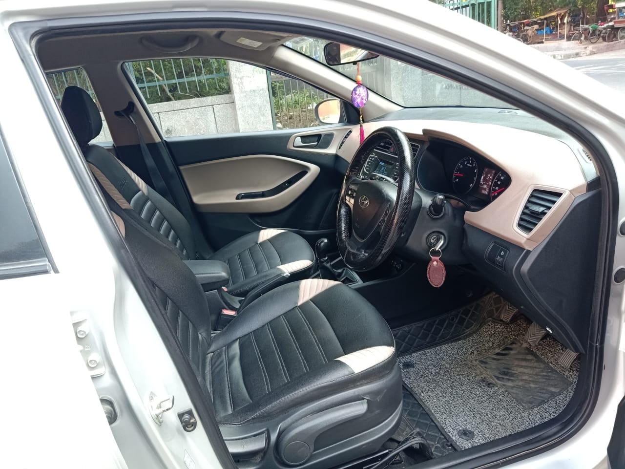 Elite i20 image 14 Elite i20 image 14