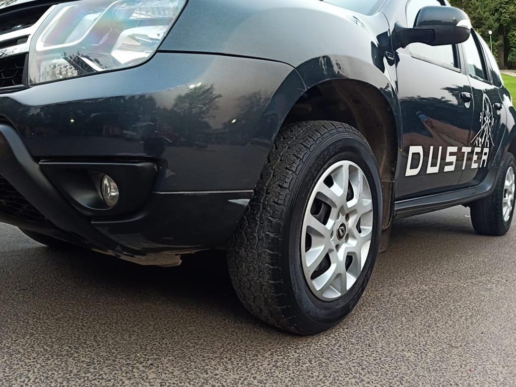 2016 Renault Duster RxL Diesel 110 PS 4x2 AMT Wheels Tyres 