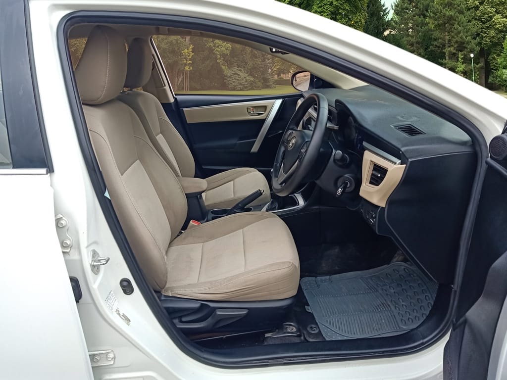 Corolla Altis image 14 Corolla Altis image 14