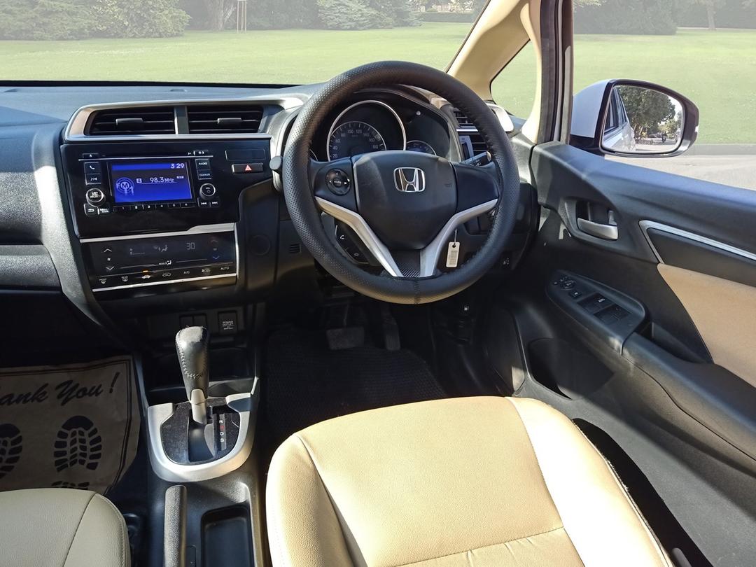 2016 Honda Jazz V CVT Petrol BS IV Steering 