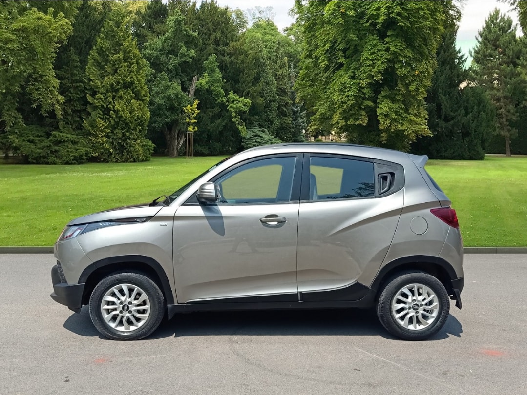 KUV100 image 2 KUV100 image 2