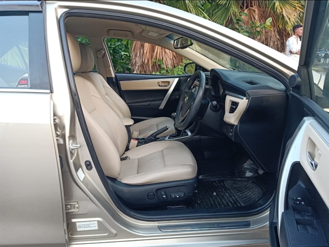 Corolla Altis image 16 Corolla Altis image 16