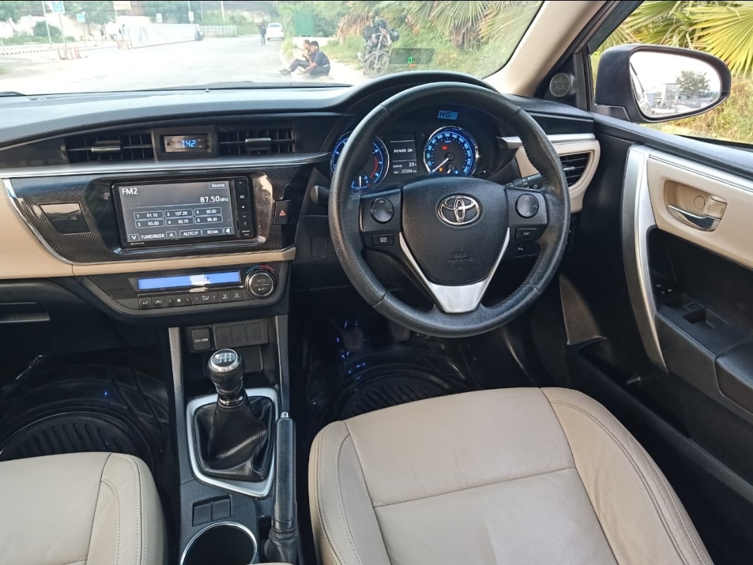 Corolla Altis image 13 Corolla Altis image 13