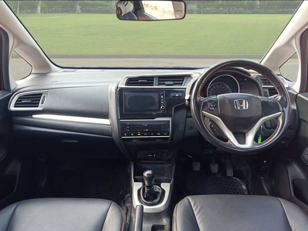 WR-V image 12 WR-V image 12