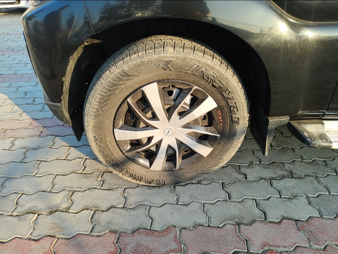 Scorpio image 9 Scorpio image 9