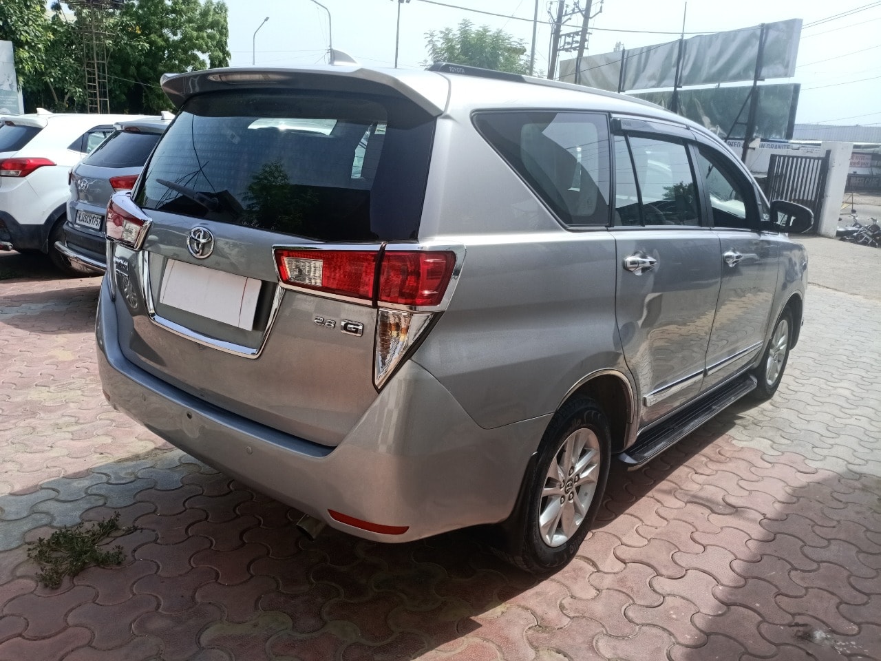 Innova Crysta image 8 Innova Crysta image 8