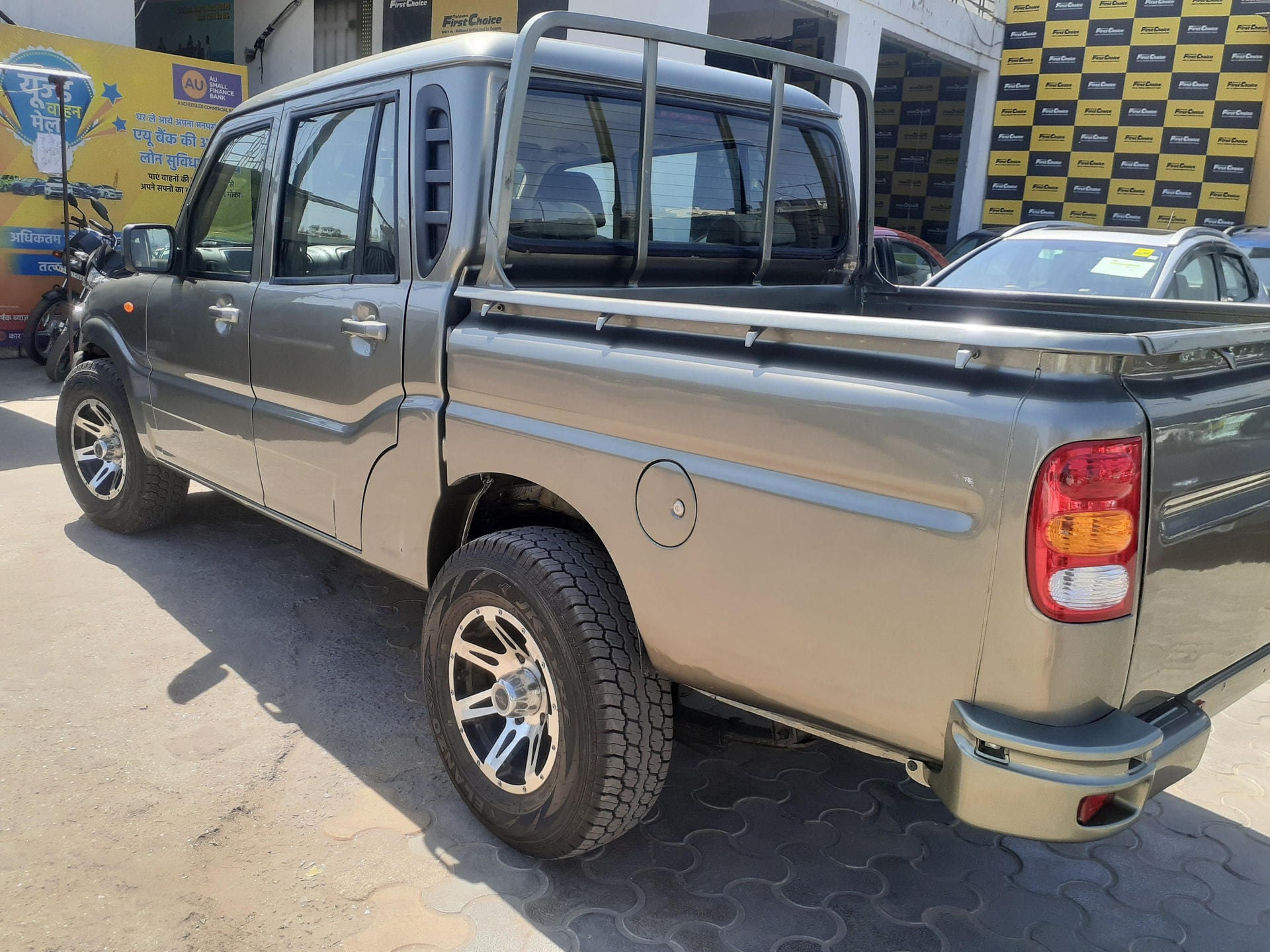 Scorpio image 5 Scorpio image 5