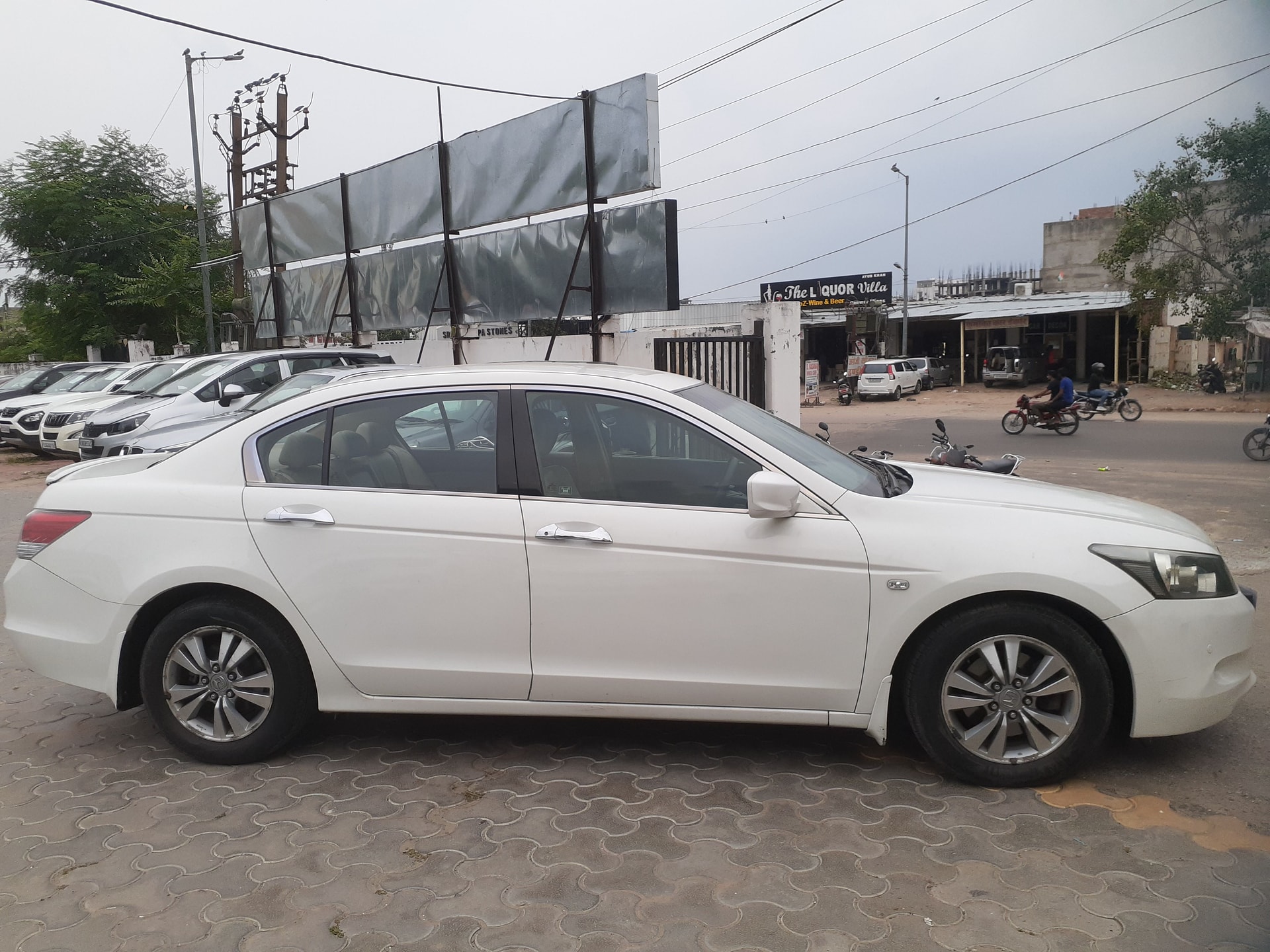 Accord image 7 Accord image 7