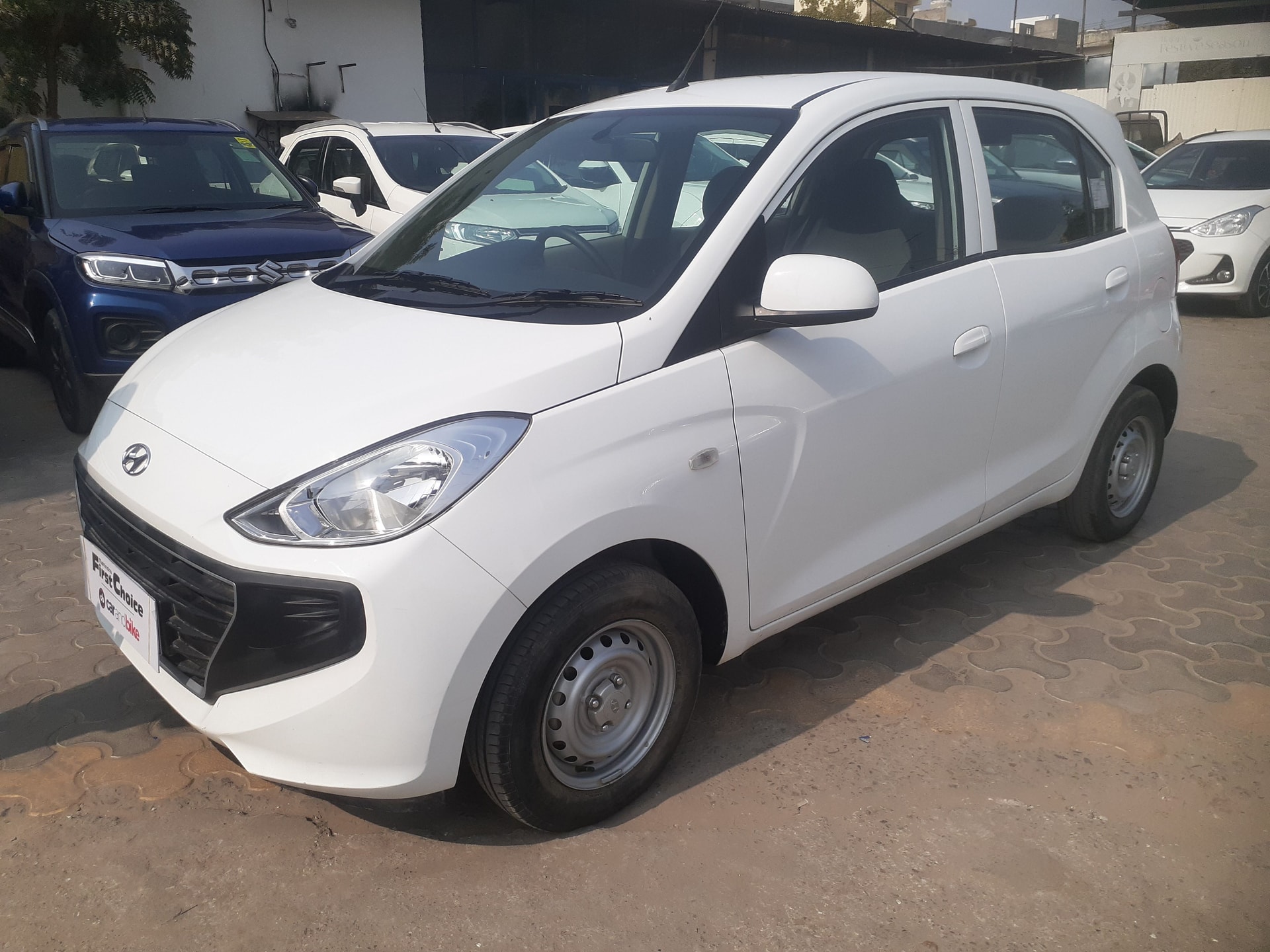 New Santro image 1 New Santro image 1