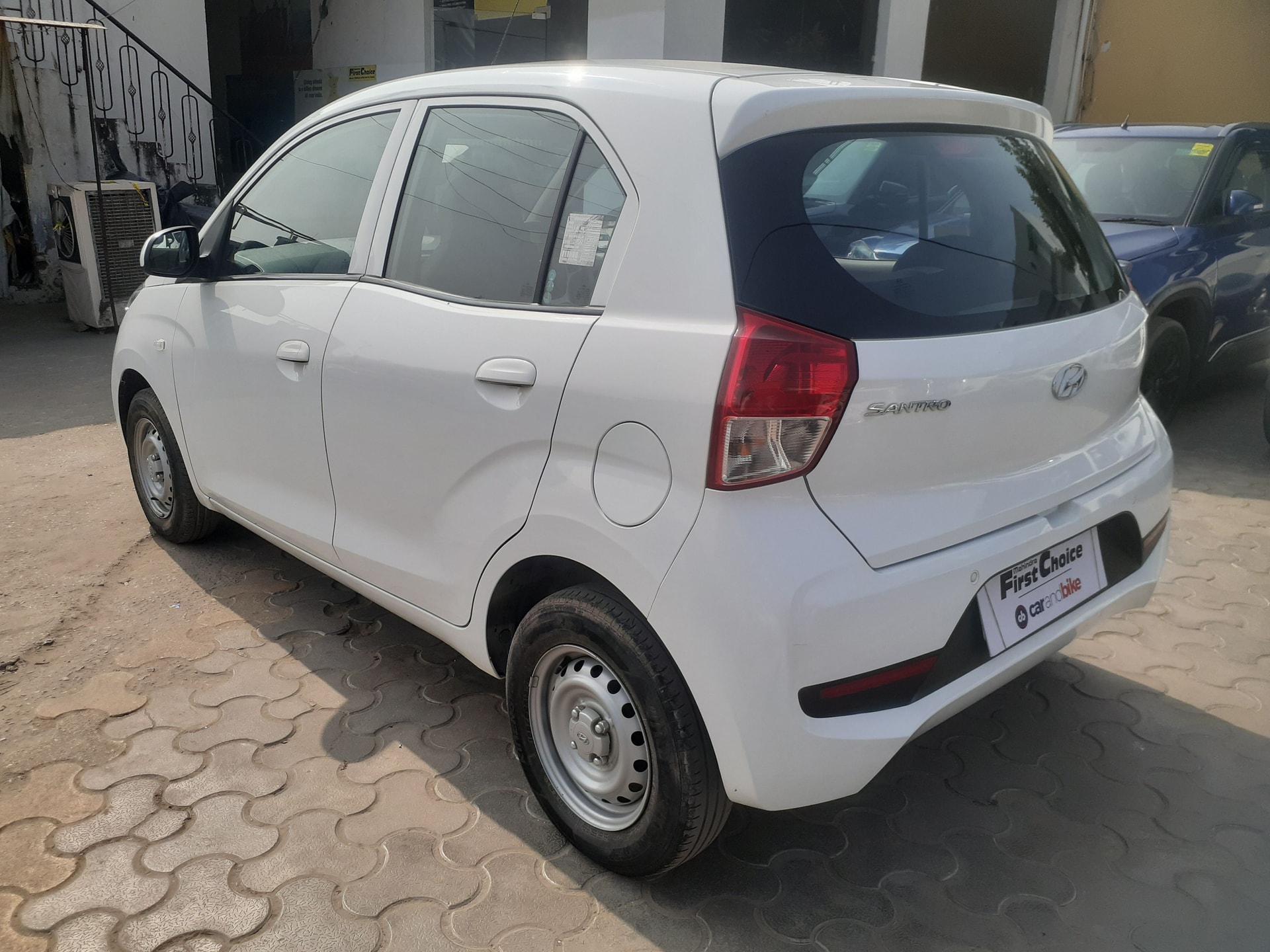 New Santro image 3 New Santro image 3