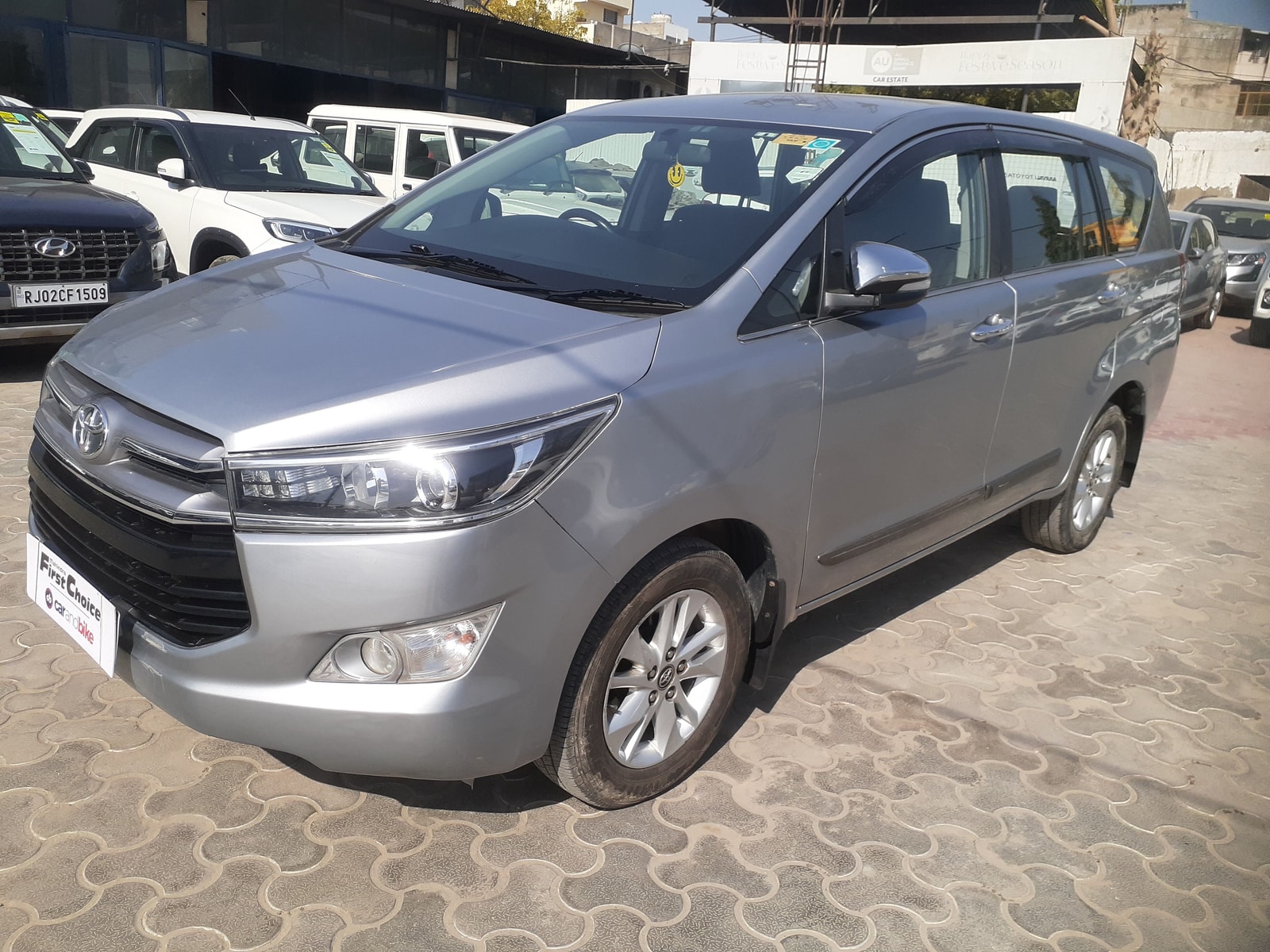 Innova Crysta image 1 Innova Crysta image 1