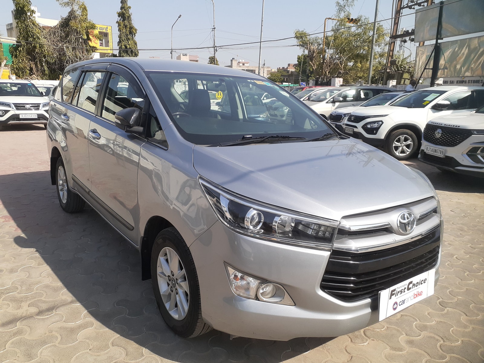 Innova Crysta image 7 Innova Crysta image 7