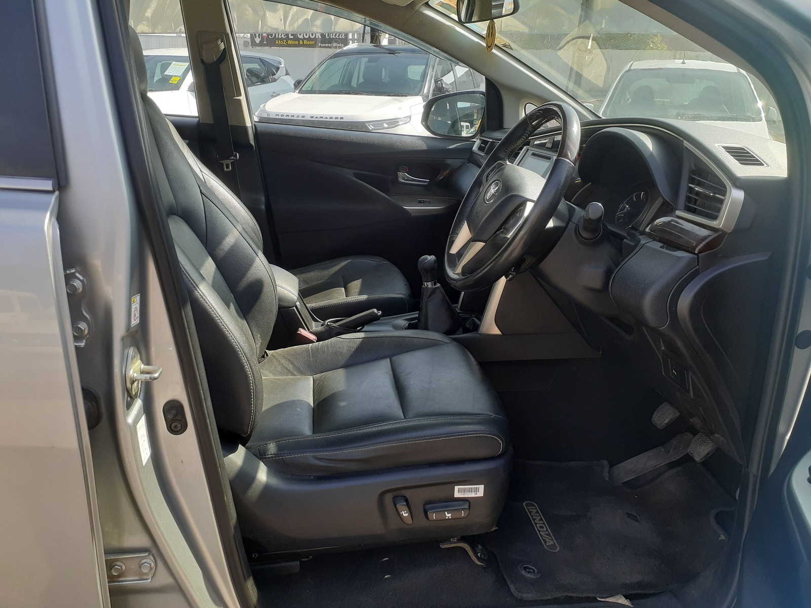 Innova Crysta image 16 Innova Crysta image 16