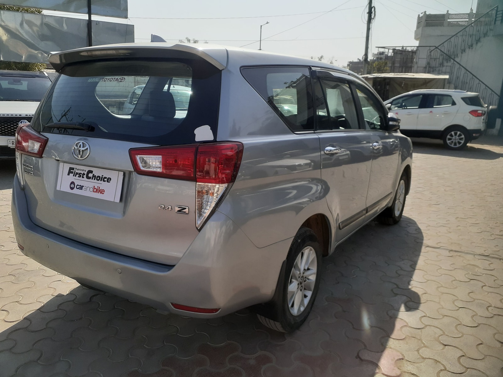 Innova Crysta image 5 Innova Crysta image 5