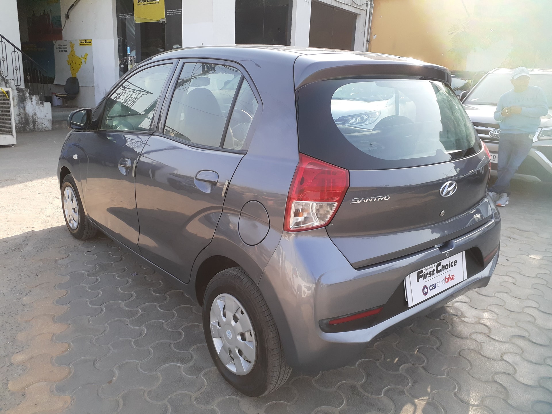 New Santro image 3 New Santro image 3