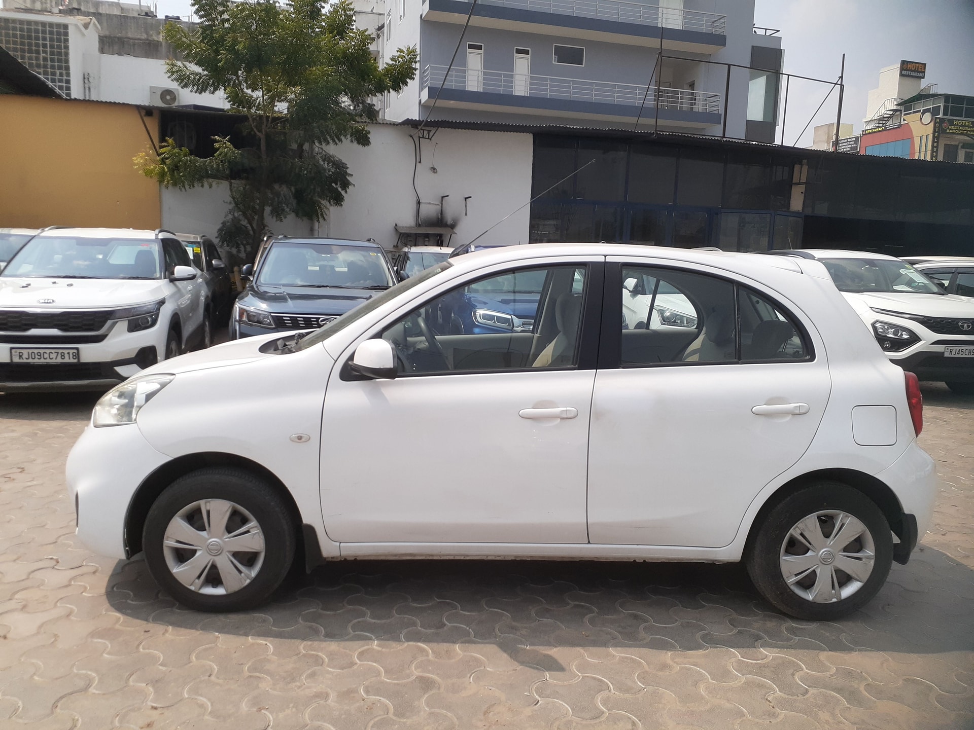 Micra image 2 Micra image 2