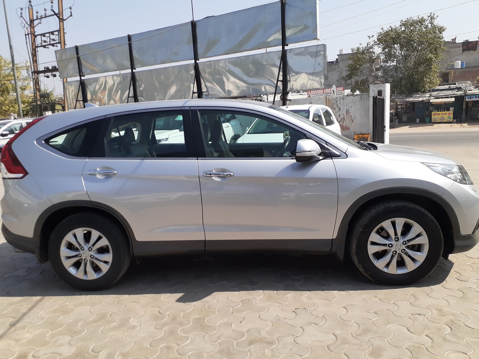 CR-V image 6 CR-V image 6