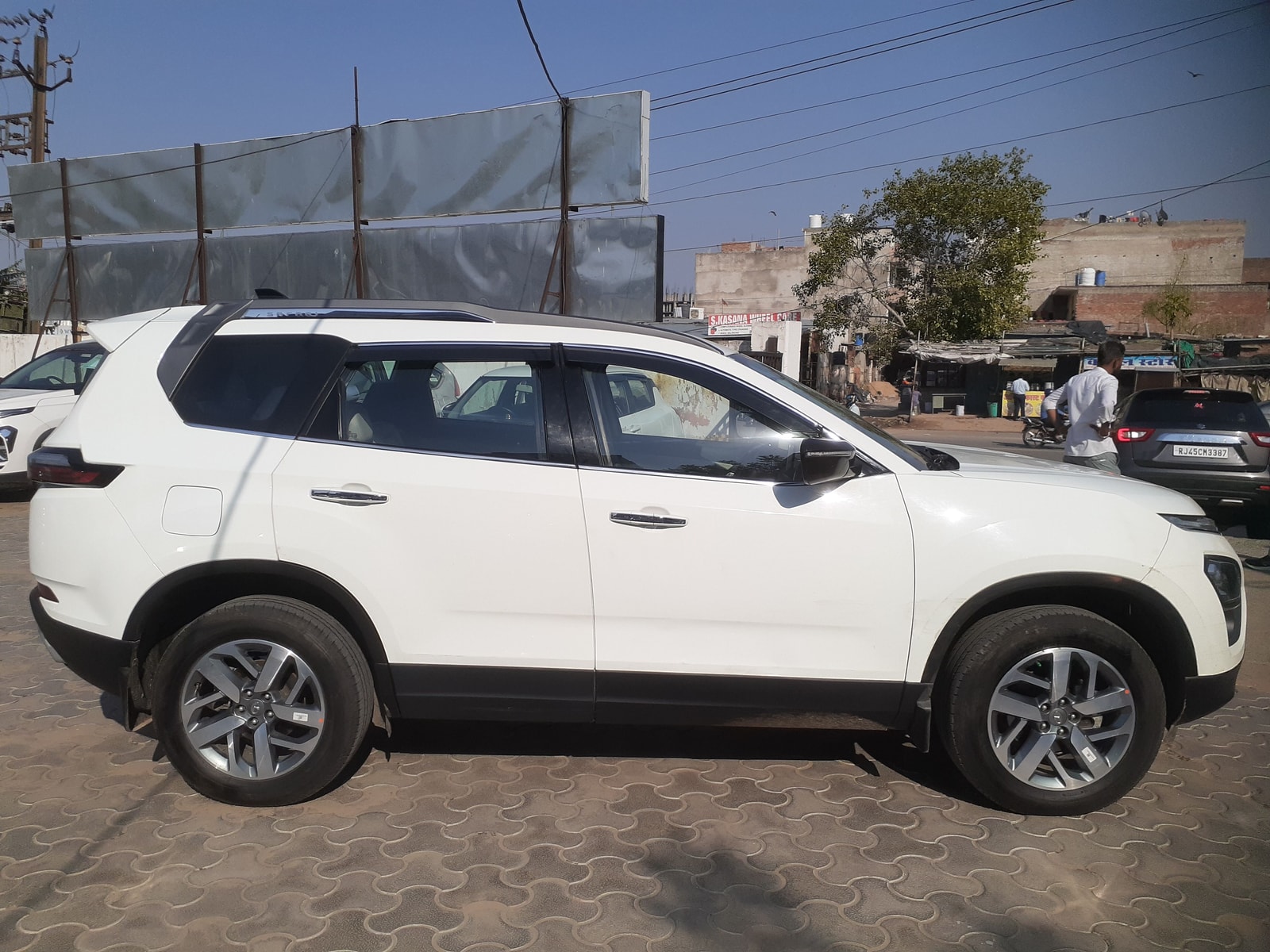 Safari image 6 Safari image 6