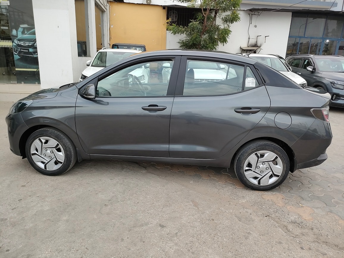 Aura image 2 Aura image 2