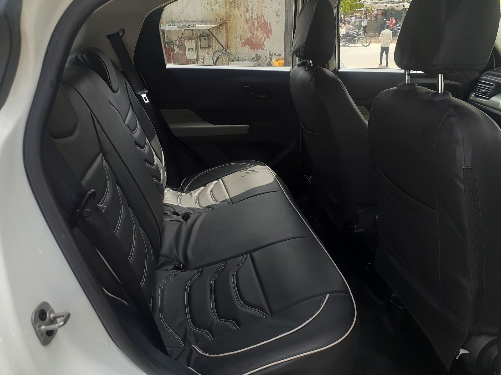 Punch image 11 Punch image 11