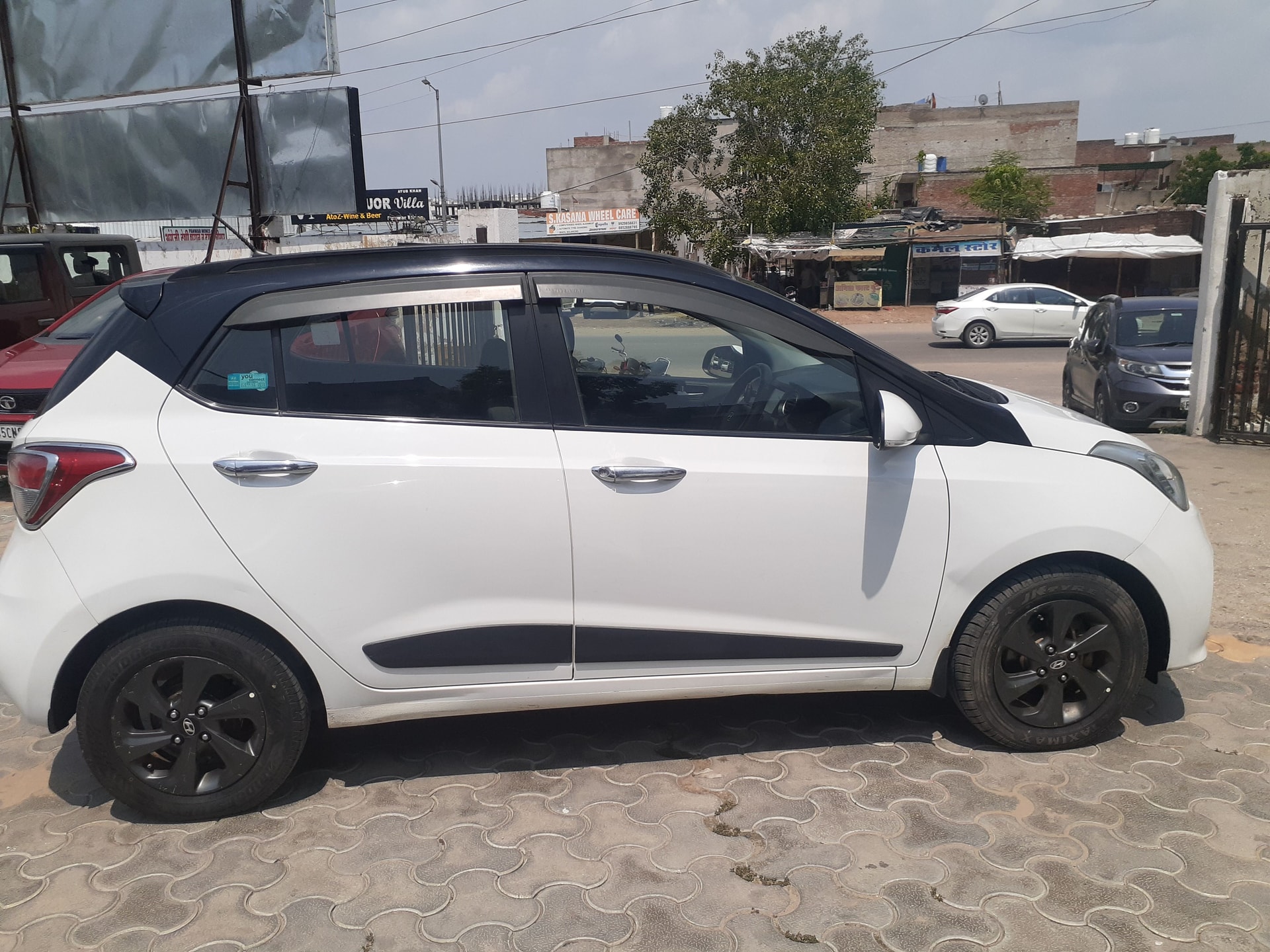 Grand i10 image 6 Grand i10 image 6