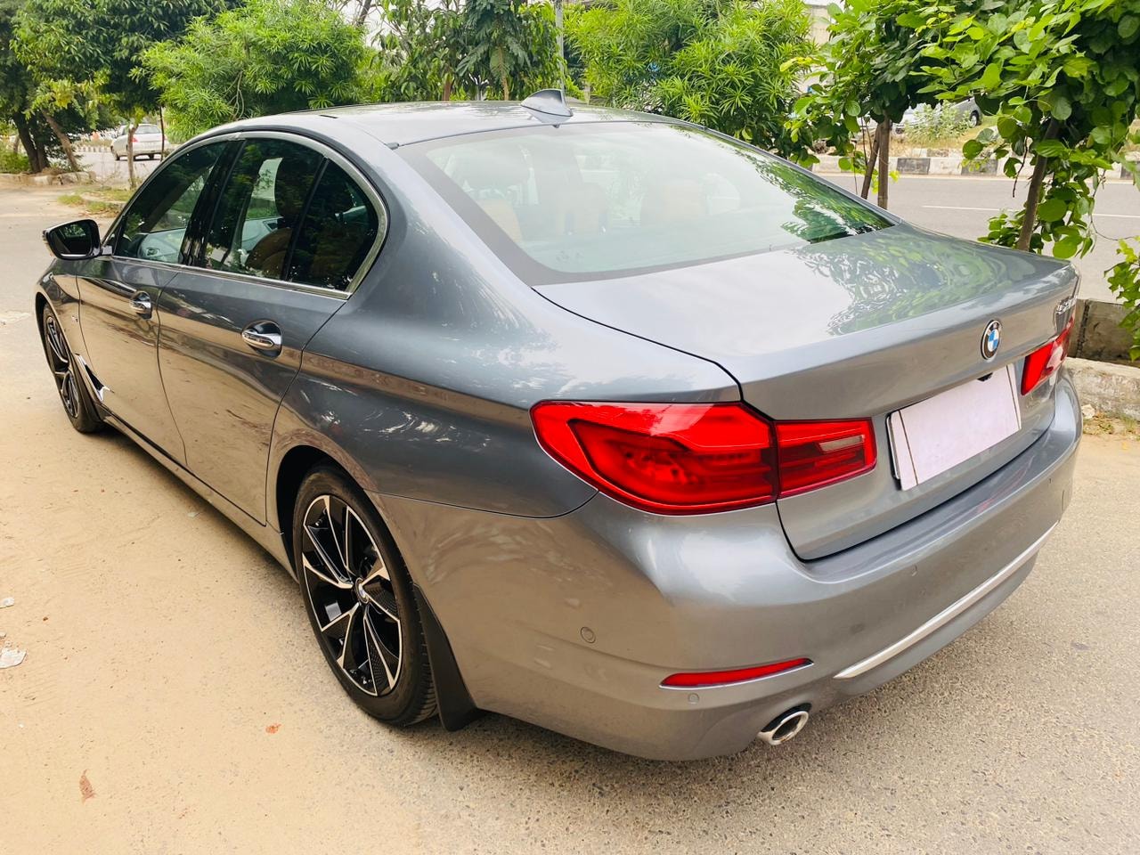 5 Series image 3 5 Series image 3