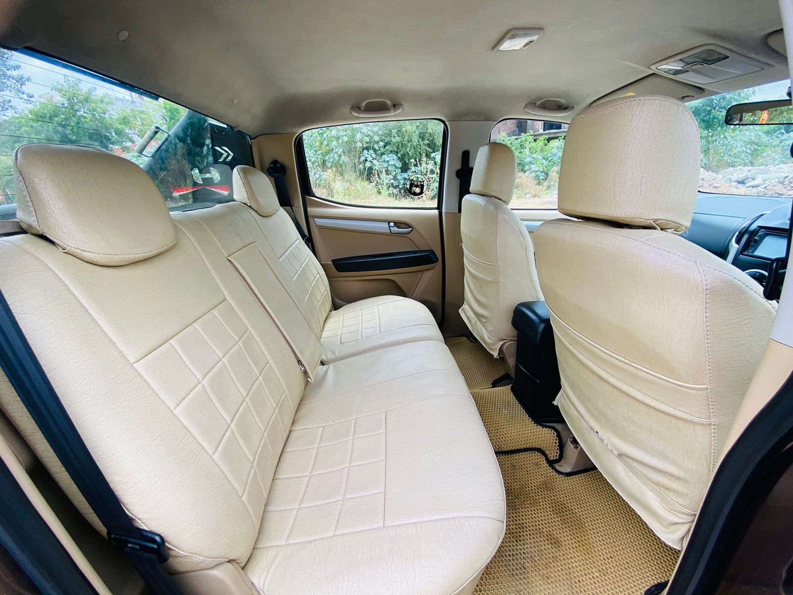 D-Max V-Cross image 17 D-Max V-Cross image 17