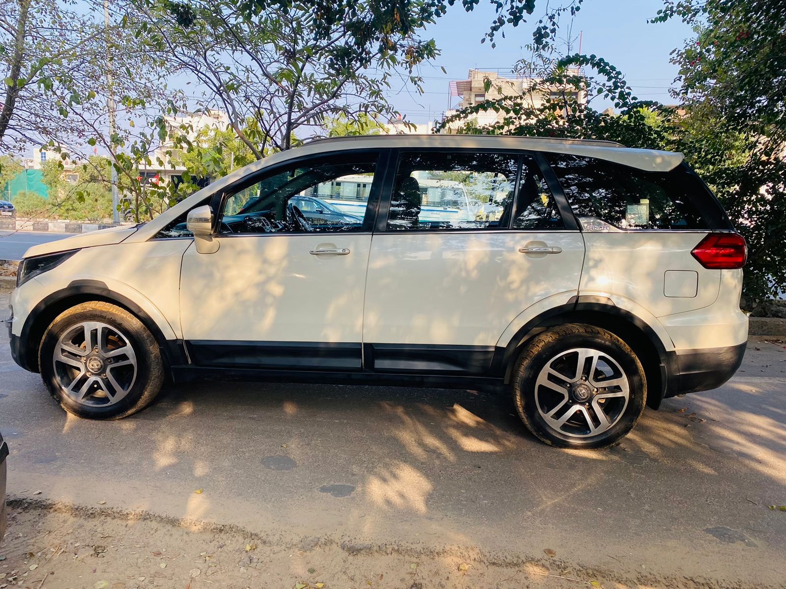 Hexa image 2 Hexa image 2