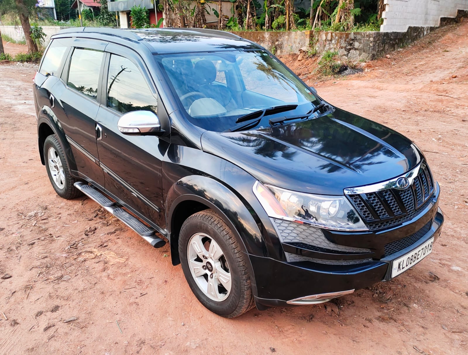 XUV500 image 1 XUV500 image 1