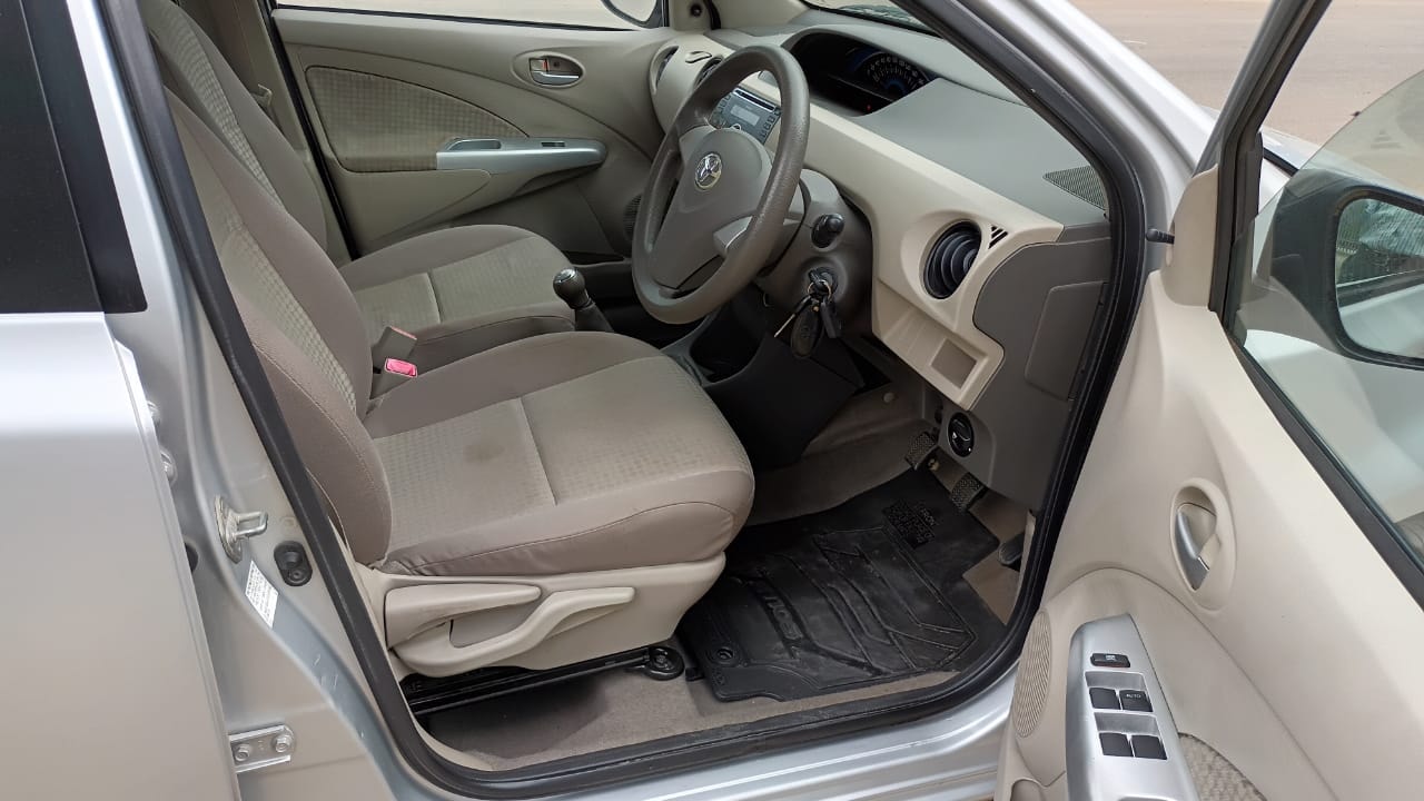 Etios Liva image 5 Etios Liva image 5