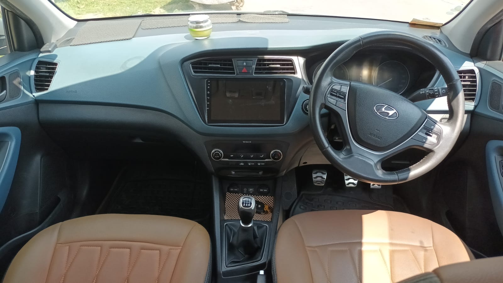 i20 Active image 8 i20 Active image 8