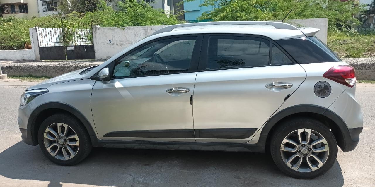 i20 Active image 3 i20 Active image 3