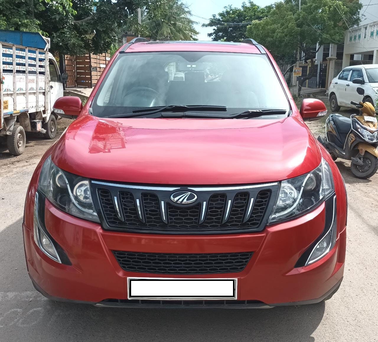 XUV500 image 1 XUV500 image 1