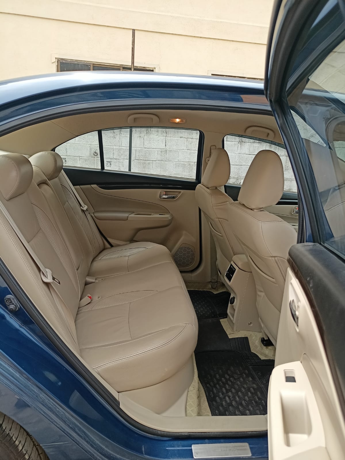 Ciaz image 7 Ciaz image 7