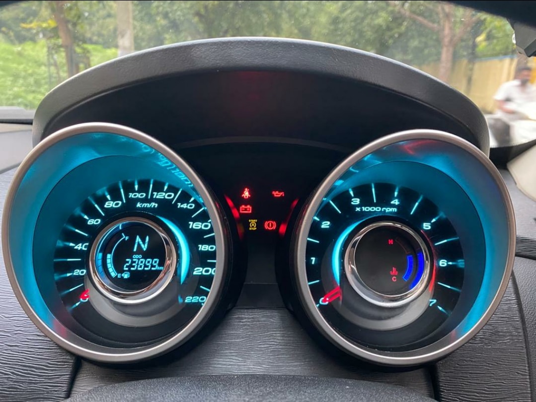 XUV500 image 10 XUV500 image 10