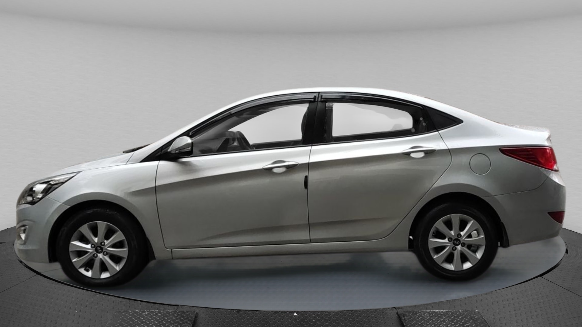 Verna image 2 Verna image 2