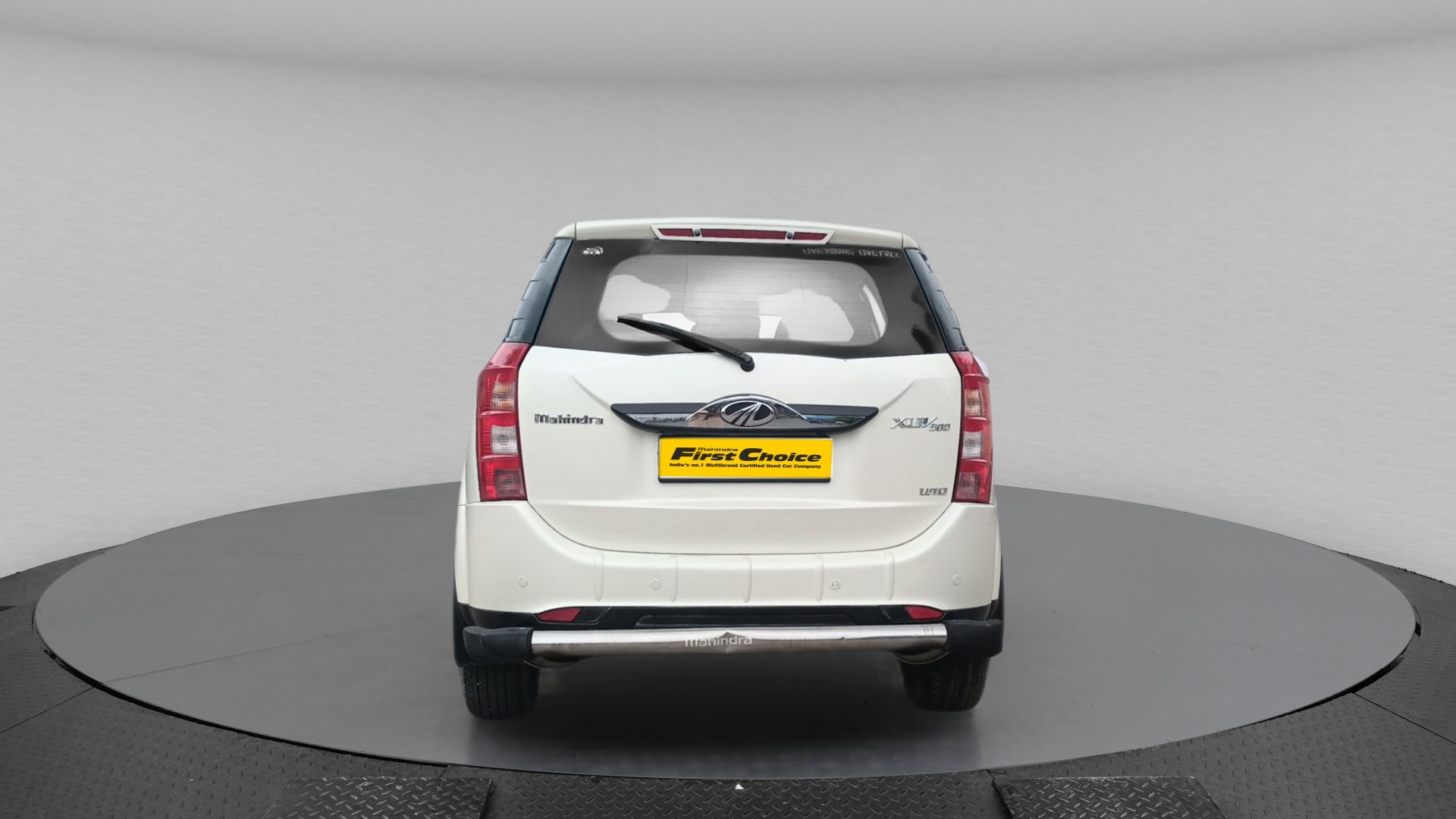 XUV500 image 4 XUV500 image 4