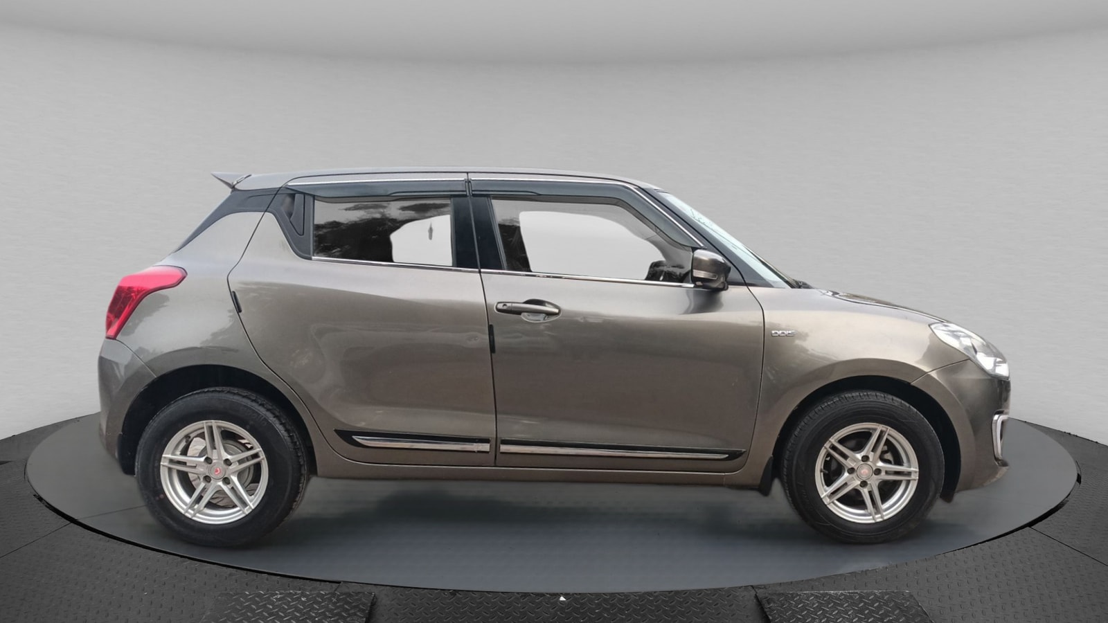 Swift image 6 Swift image 6